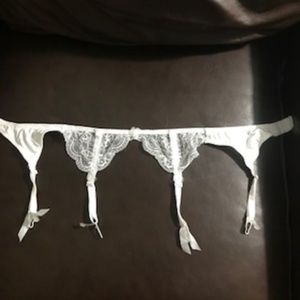 White Garter